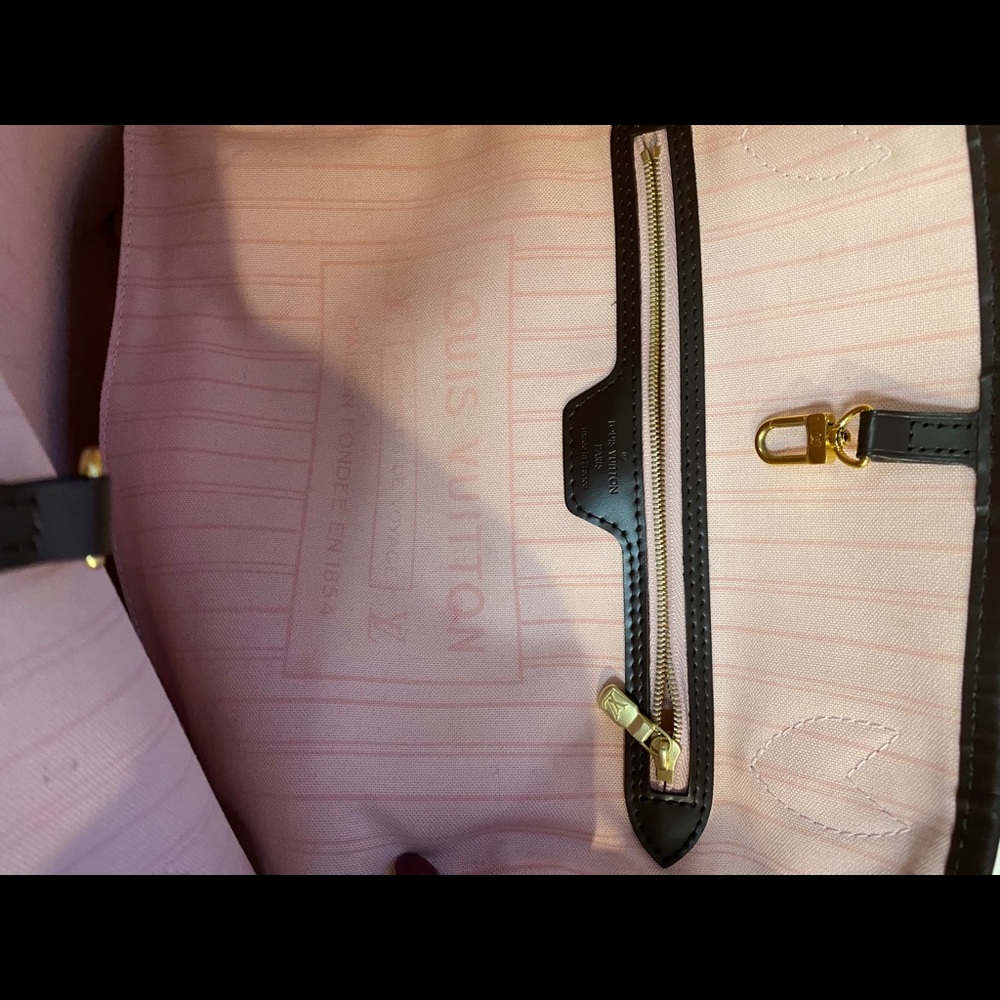 Louis Vuitton Neverfull MM - Picture 4 of 14
